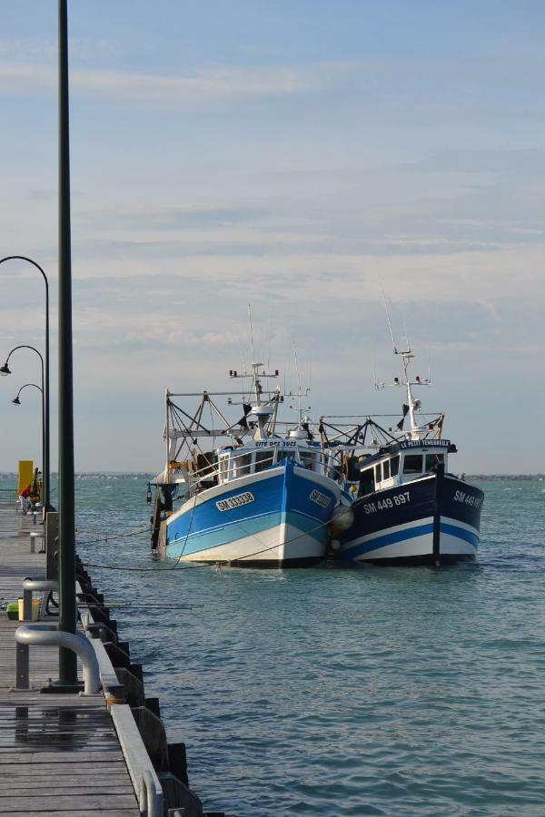 Vue Sur Mer Cancale Bagian luar foto